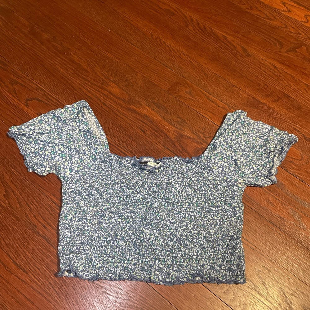 Aerie floral smocked puff-sleeve crop top
